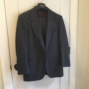Futura Charcoal Men's Suit Size 32W 40 Length